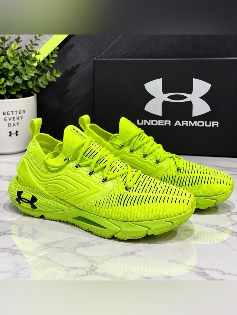 Under Armour Men's High-Visibility Lime Athletic Running Shoes NWOT